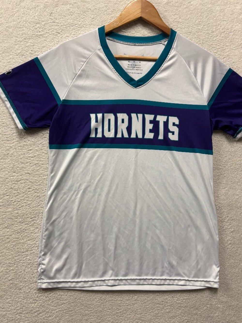 Charlotte Hornets Women's Medium V-Neck Jersey Shirt Teal Purple Moisture Wick